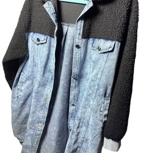 Trendy Denim Jacket with Black Sherpa